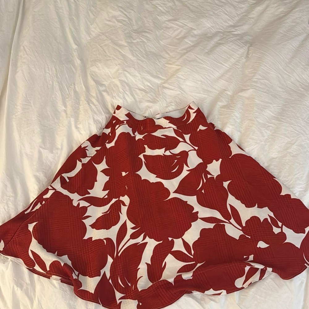 Anne Taylor red & white floral skirt size 2p